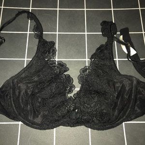 Black Lacey underwire bra